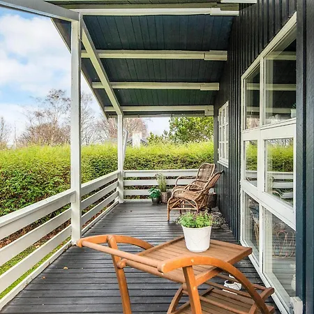 Дом отдыха 6 Person In