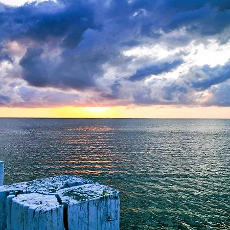 6 Person In Glesborg